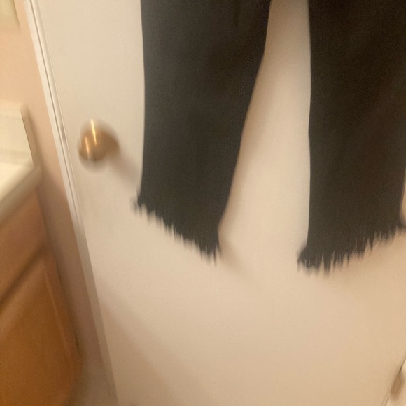 Crop Jeans 2 for $20 - Picture 6 of 10